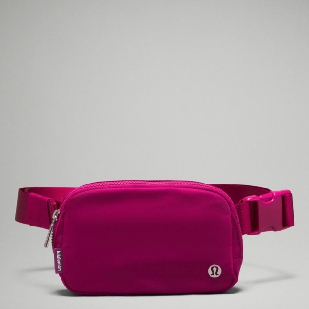 NWT Lululemon Belt Bag